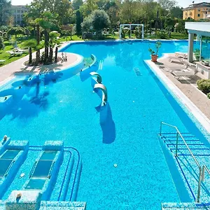 https://hotel-harrys-garden.hotelinveneto.com